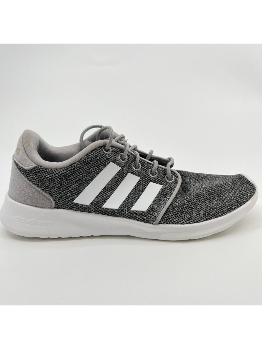 Adidas QT Racer Womens Size 6 Gray White Athletic Running Walking Shoes Sneakers